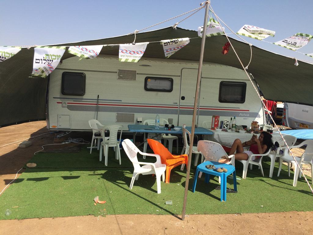 فندق كارافان ان ذا دازارت إيلات المظهر الخارجي الصورة